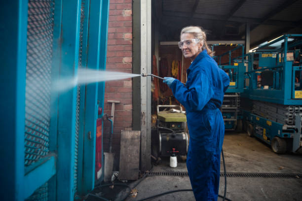 Best Pressure Washing Contractors  in Dilkon, AZ